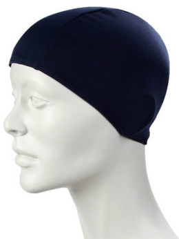 sklep pływacki aqua-swim.pl Czepek pływacki POLYESTER CAP 8-710080000 granatowy SPEEDO na modelu bokiem