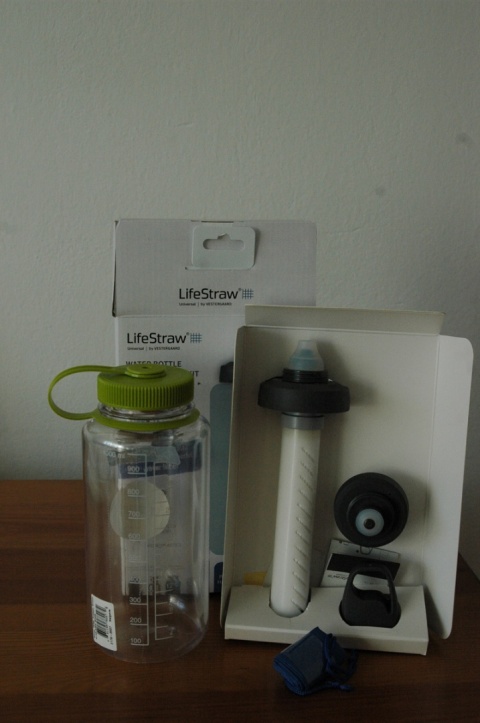 sklep pływacki aqua-swim.pl LIFESTRAW Filtr Wody 4000L + butelka Nalgene WM 1L rozebrany