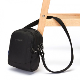 TORBA ANTYKRADZIEŻOWA METROSAFE LS100 PACSAFE Econyl BLACK PME40115138