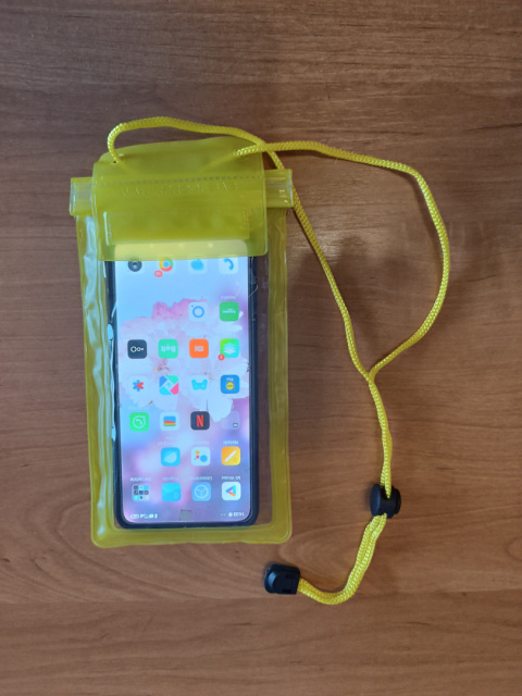 sklep pływacki aqua-swim.pl ETUI WODOODPORNE NA TELEFON WODOSZCZELNE PIENIĄDZE UNIWERSALNE NA PLAŻE 4 sklep pływacki aqua-swim.pl ETUI WODOODPORNE NA TELEFON WODOSZCZELNE PIENIĄDZE UNIWERSALNE NA PLAŻE 4